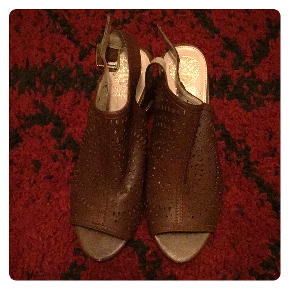 Brown Wedge